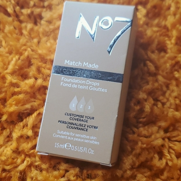 No. 7 MatchMade Premium Foundation drops - Picture 2 of 13
